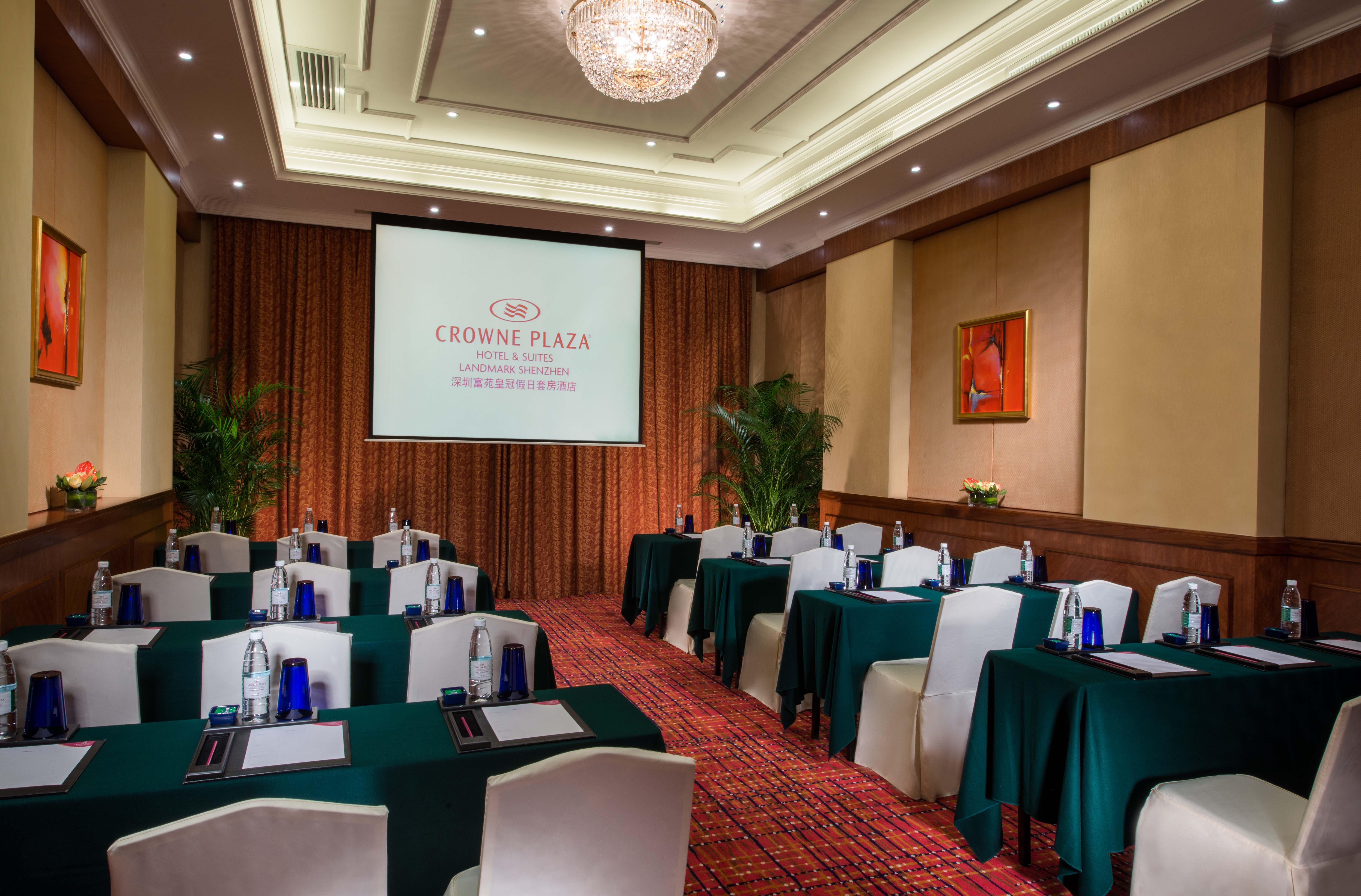 Crowne Plaza Hotel & Suites Landmark Shenzhen By Ihg - Nearby Luohu Border, Indoor Heated Swimming Pool, Complimentary Welcome Drink Zewnętrze zdjęcie